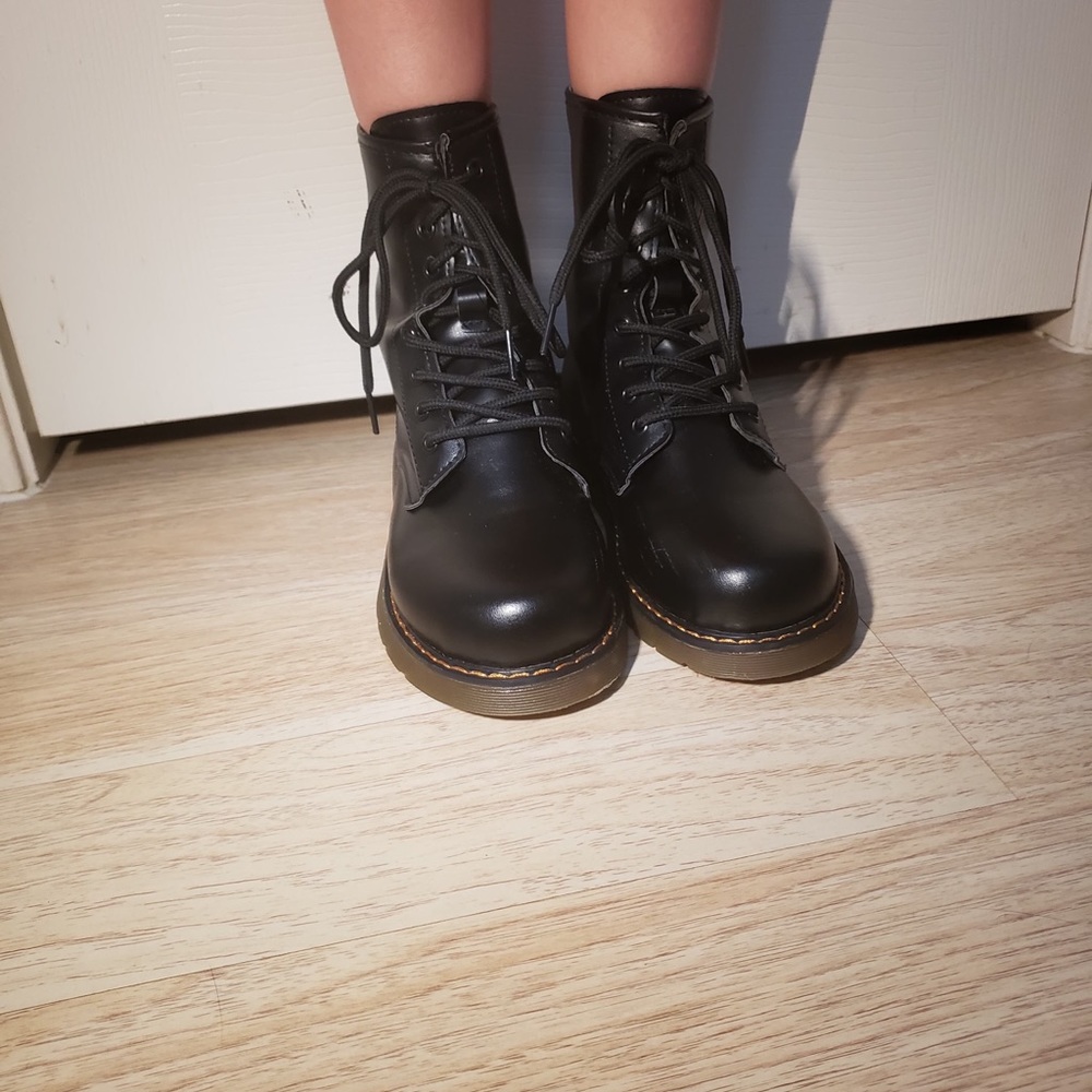Cute boots - Picture 4 of 4